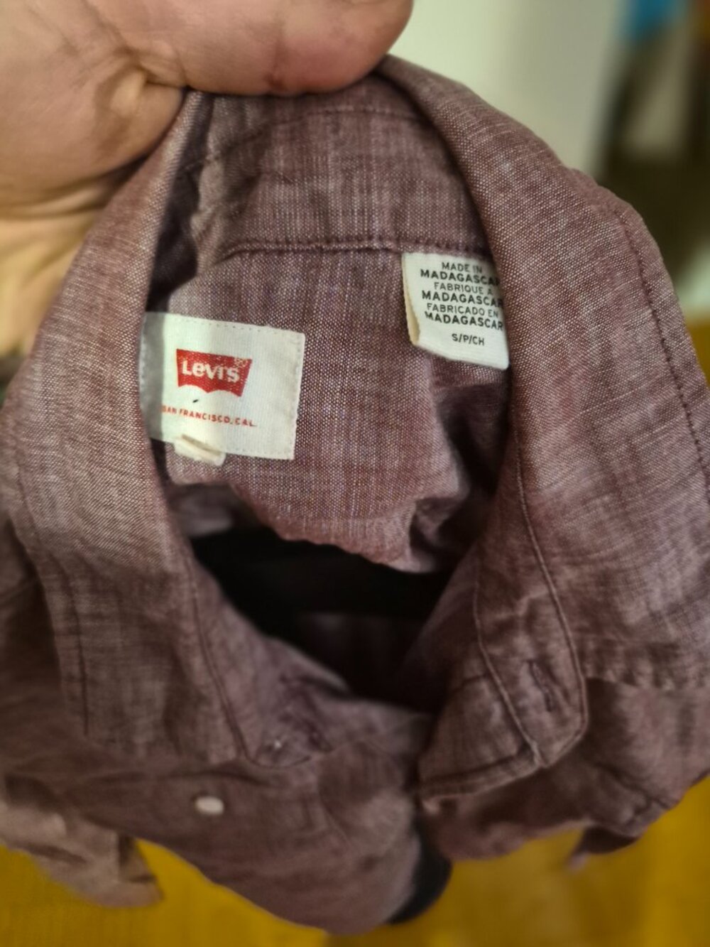 Levi's Button Down - Picture 3 of 3
